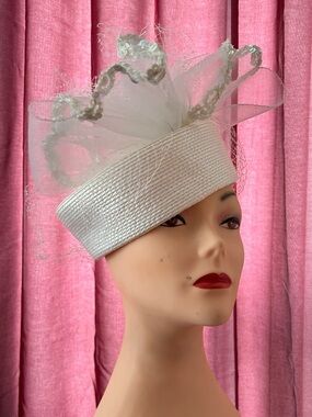 Elegant White Women's Bridal Fascinator Headband
